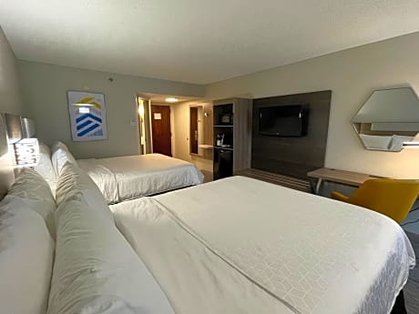 Standard Queen Room with Two Queen Beds