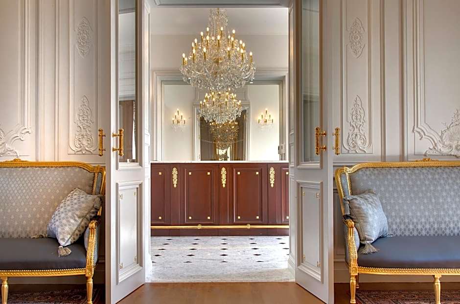 Alexandra Palace - La Maison Younan