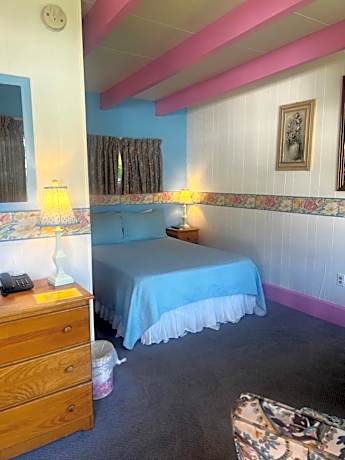 Economy Double or Twin Room