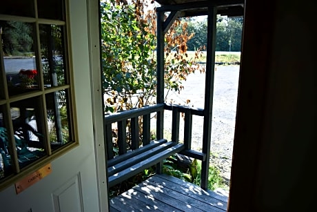 One-Bedroom Cabin