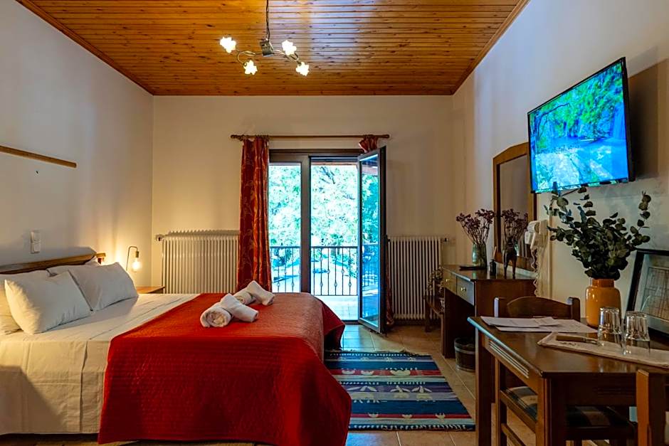 Mountain Hotels "Aroanides"