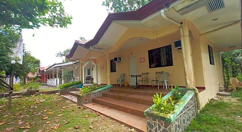 RedDoorz Plus @ Costa Roca Balamban