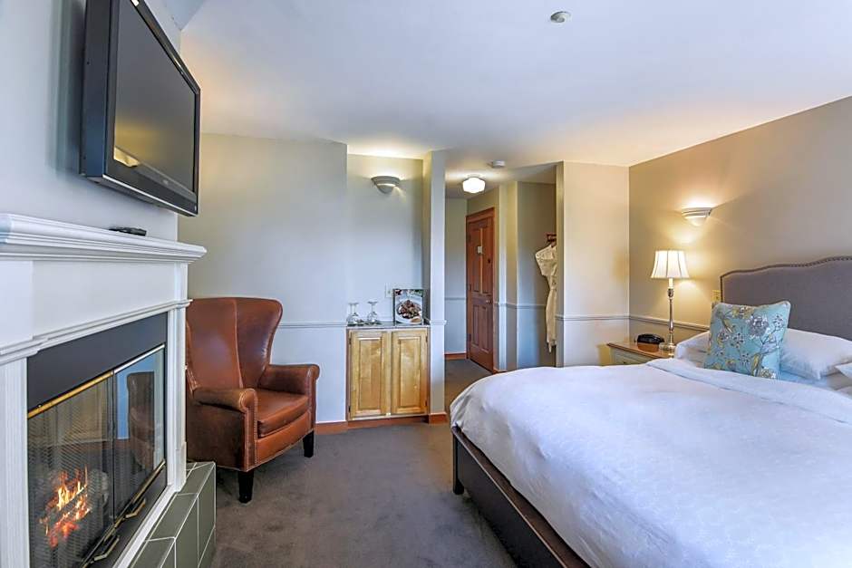 Wild Iris Inn