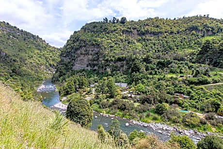 River Valley Lodge