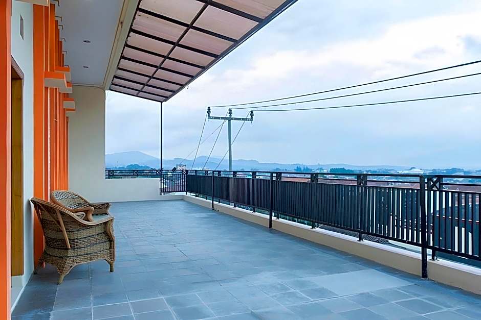 RedDoorz @ Pataruman Garut