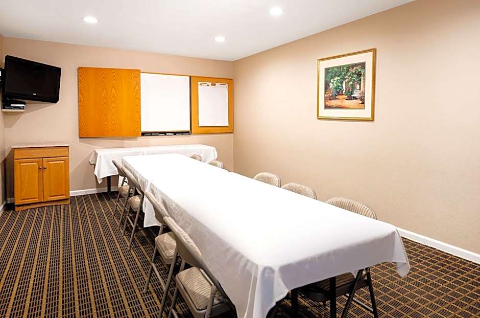 SureStay Plus by Best Western San Jose Central City
