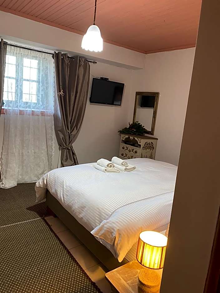 Shamrock Elati Retreats