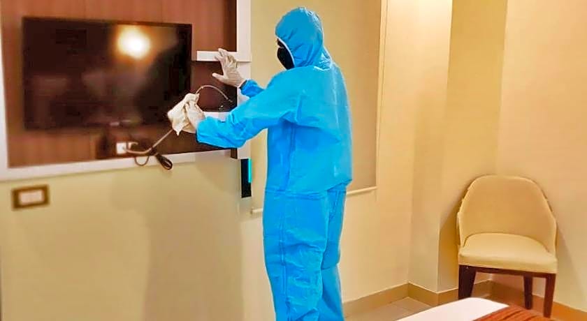 Spring Sky Mughalsarai by ShriGo Hotels