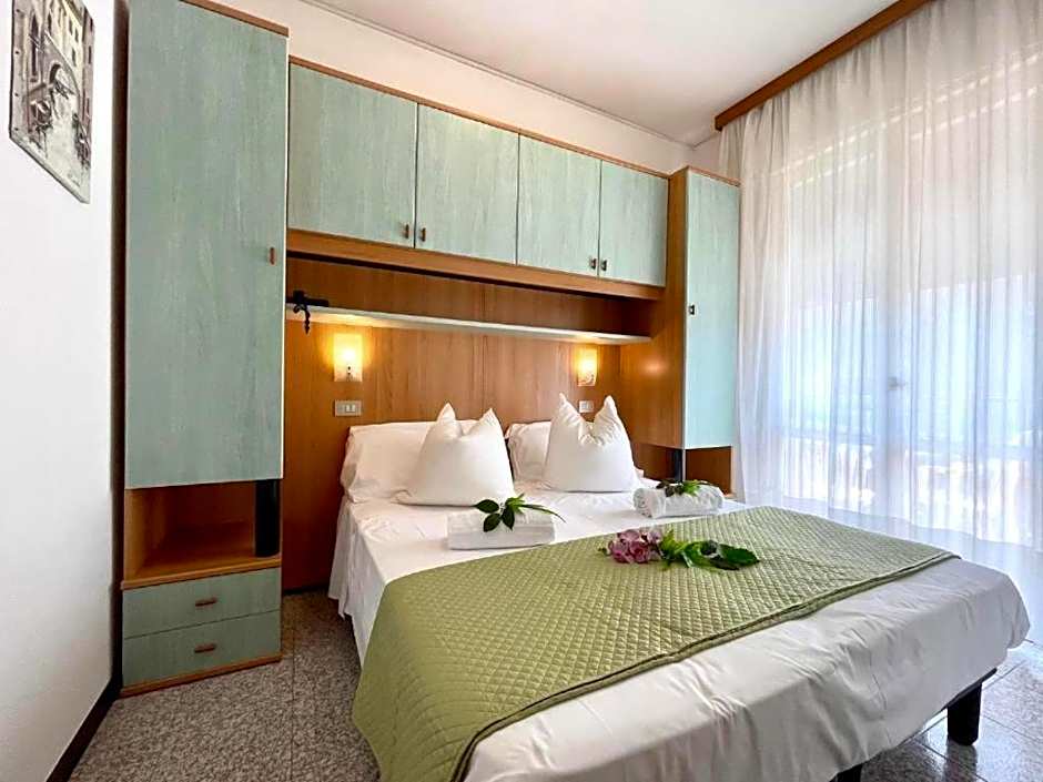 Hotel Trovatore