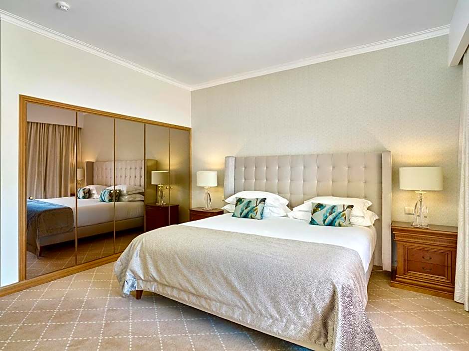 Photo 1 of 8 of Suite