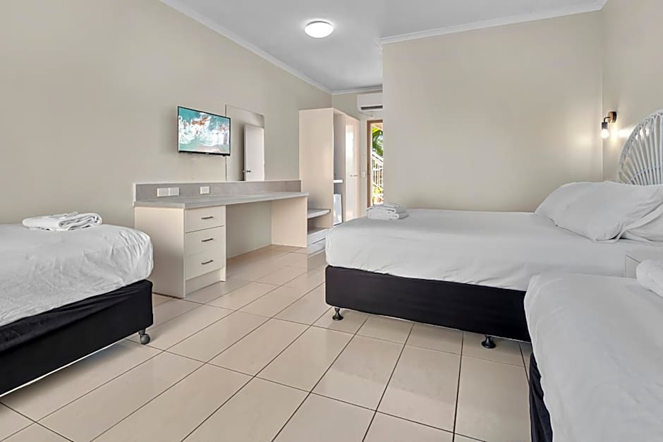 Hotel Tropiq Cairns