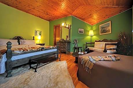 To Balkoni tis Agorianis