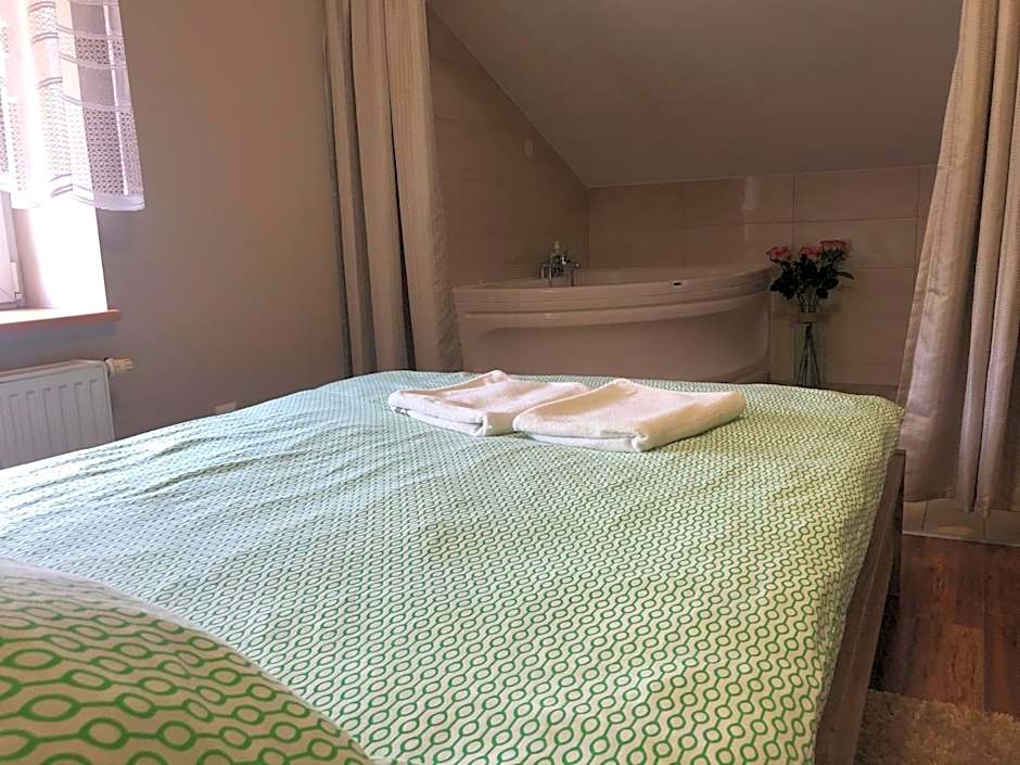 Piątka noclegi- Łódź