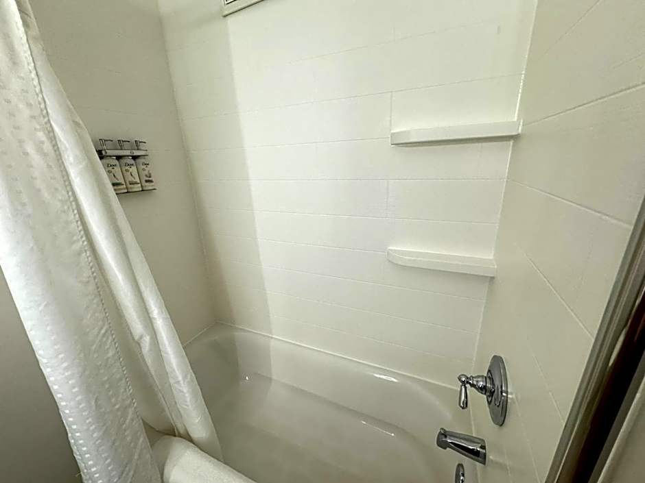 Holiday Inn Express Hotel & Suites St. Paul - Woodbury By IHG