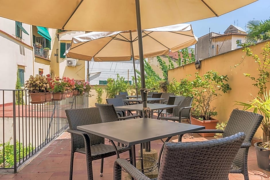 Hotel Monica