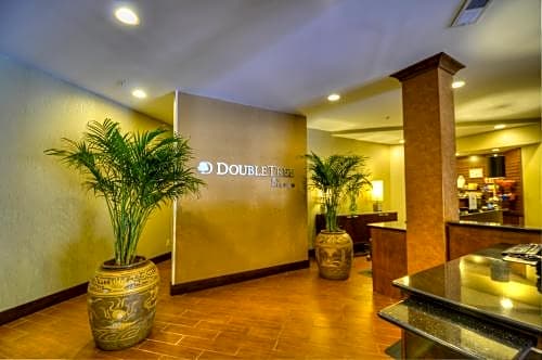 DoubleTree by Hilton Hotel Raleigh - Brownstone - University