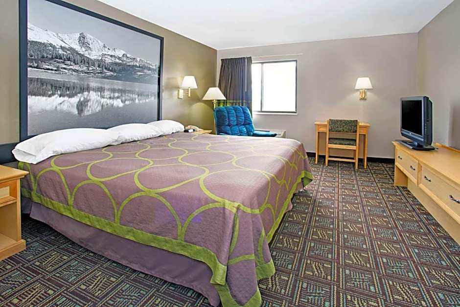 Super 8 by Wyndham Fort Collins