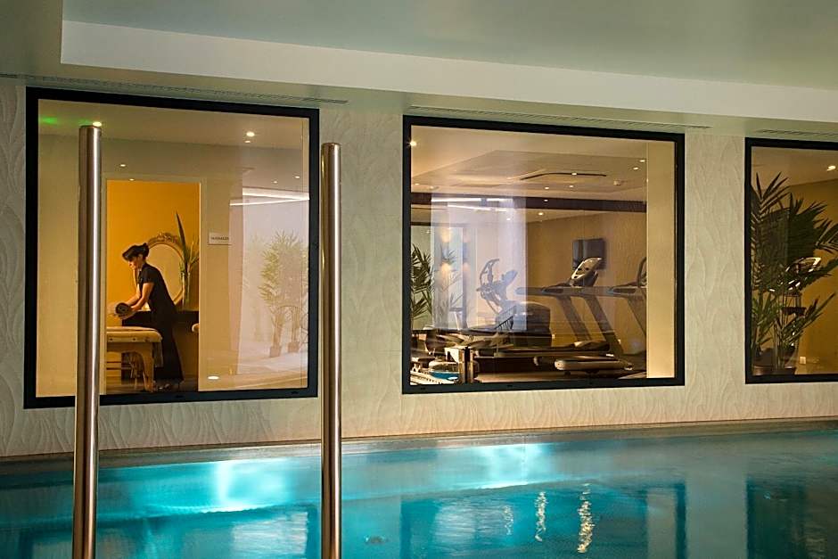Hôtel & SPA Oceania L'Univers Tours