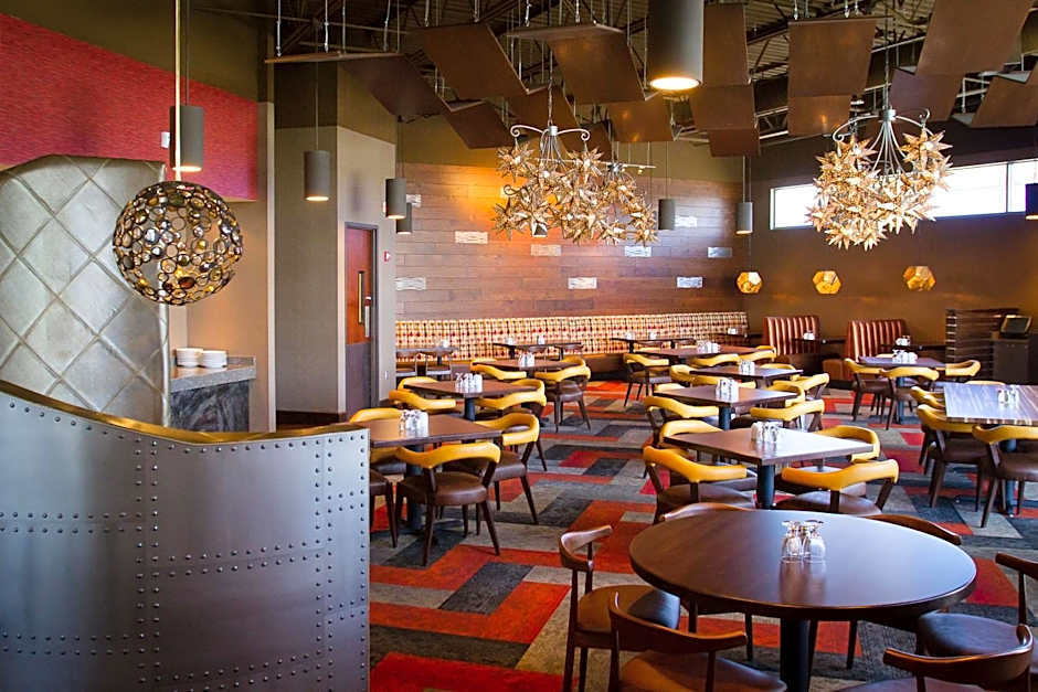 DoubleTree by Hilton Omaha Southwest