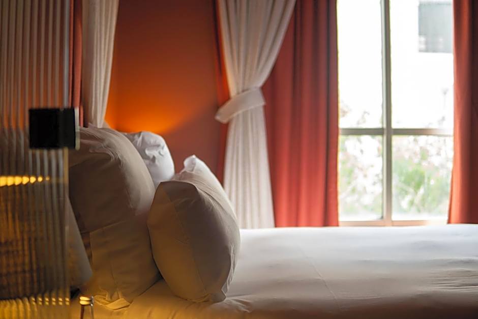 Casa Suzanna Tel-Aviv קאסה סוזנה נחלת בנימין