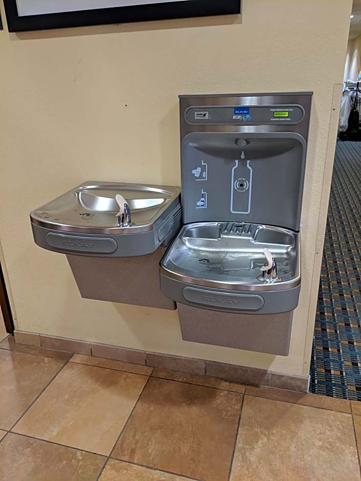 Microtel Inn & Suites by Wyndham Kearney