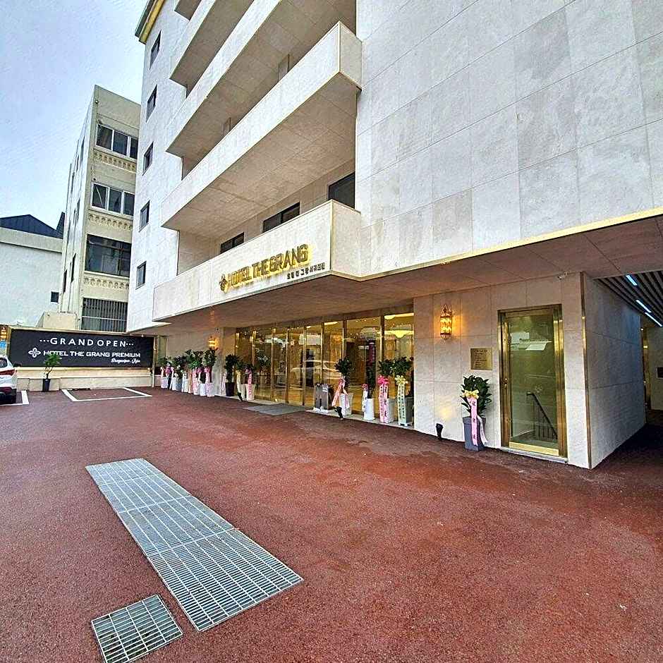 Hotel The Grang Seogwipo