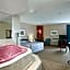 Travelodge by Wyndham Cambridge - Waterloo
