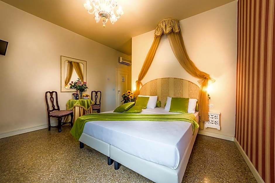 Alloggi Acquavita - checkin at "Alloggi SS Giovanni e Paolo"