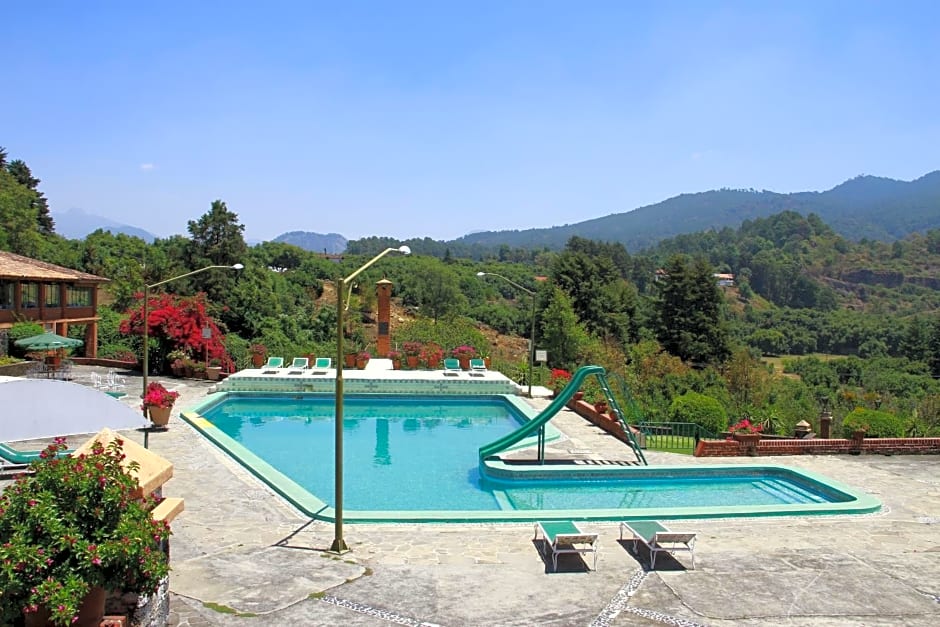 Hotel Pie de la Sierra