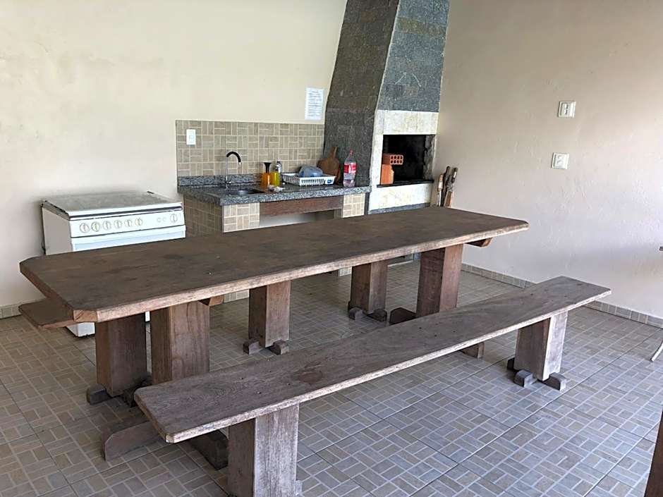 Bela casa, com internet, piscina e churrasqueira para descansar e desfrutar, dias de paz