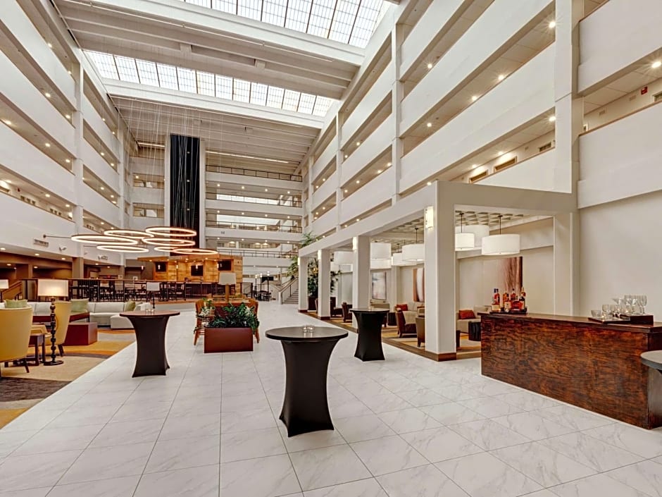 Embassy Suites by Hilton Milwaukee Brookfield