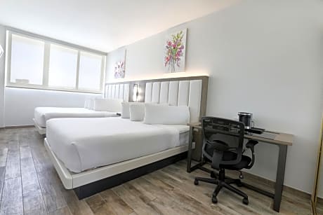 Queen Room with Two Queen Beds - Disability Access