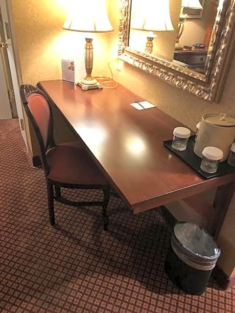 The Inn And Spa At East Wind