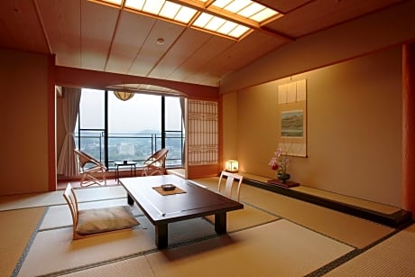 Superior Family Room