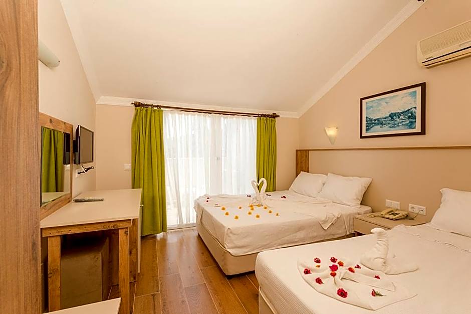 Rich Melissa Hotel