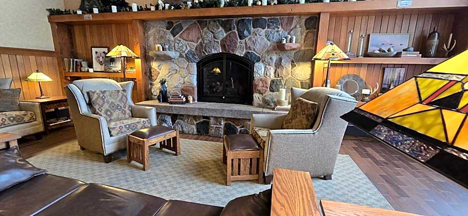 Canal Park Lodge