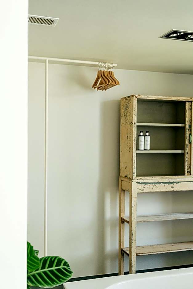 Chambre d'Amis by Alix