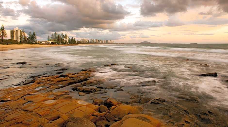 Meridian Alex Beach Apartments