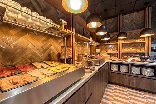 Leonardo Hotel Breda City Center