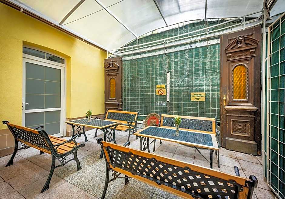 Hotel Golden City Garni