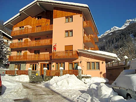 Hotel Dama Bianca