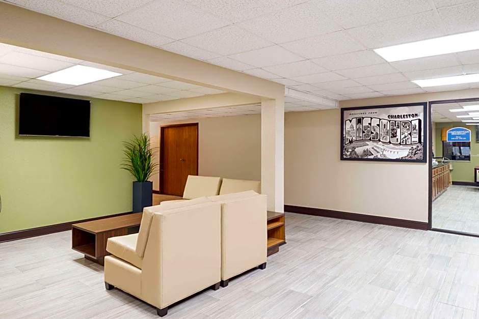 Super 8 by Wyndham Charleston/Sikeston East MO