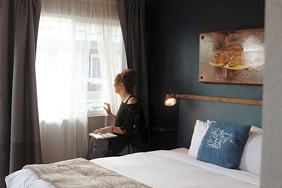 Salt Hotel