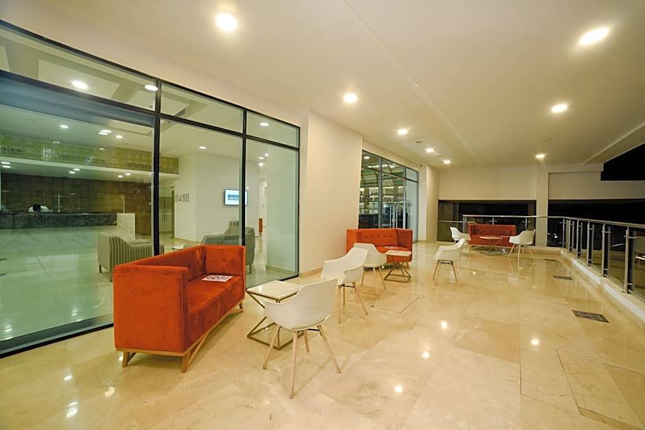 Hotel Dorado Plaza Alto Prado