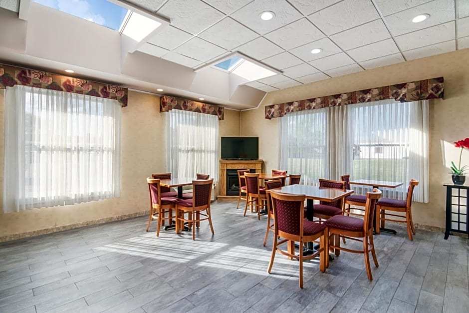 Rodeway Inn & Suites Weedsport NY