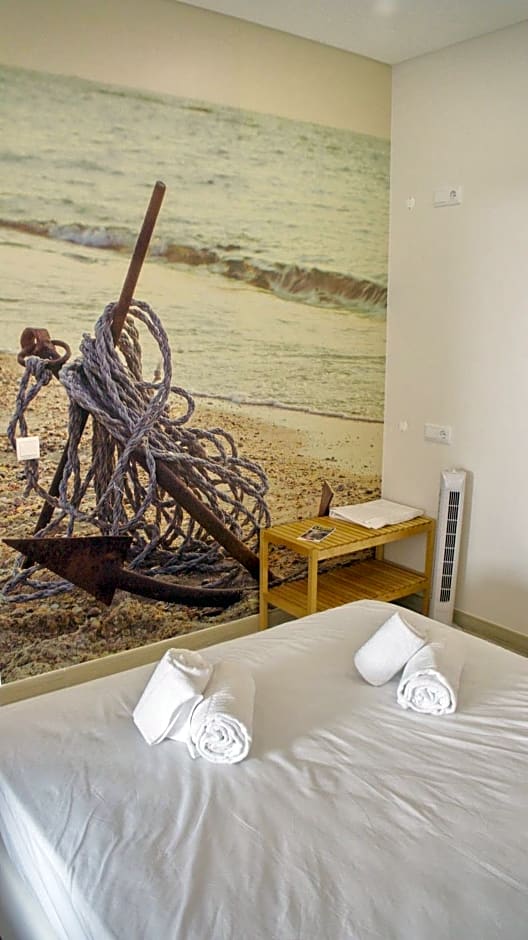 Topcity Hostel & Suites