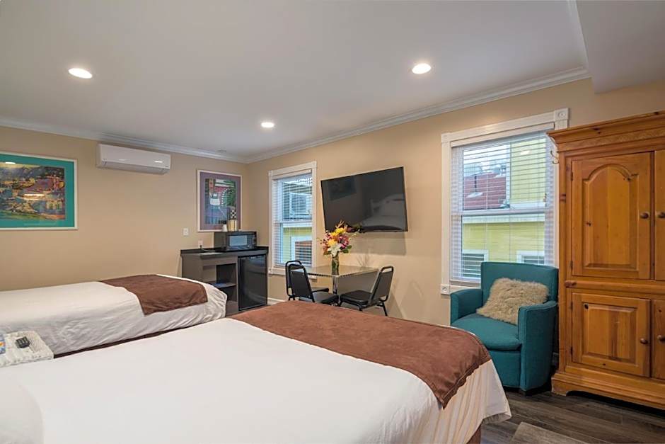 Glenmore Plaza Hotel