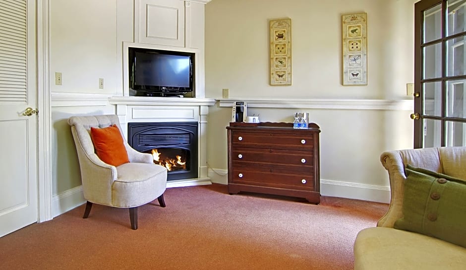 Babbling Brook Inn