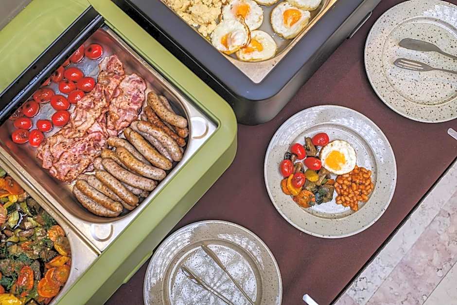 Hotel Maestro by Adrez