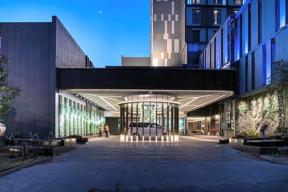 Vangohh Eminent Hotel & Spa